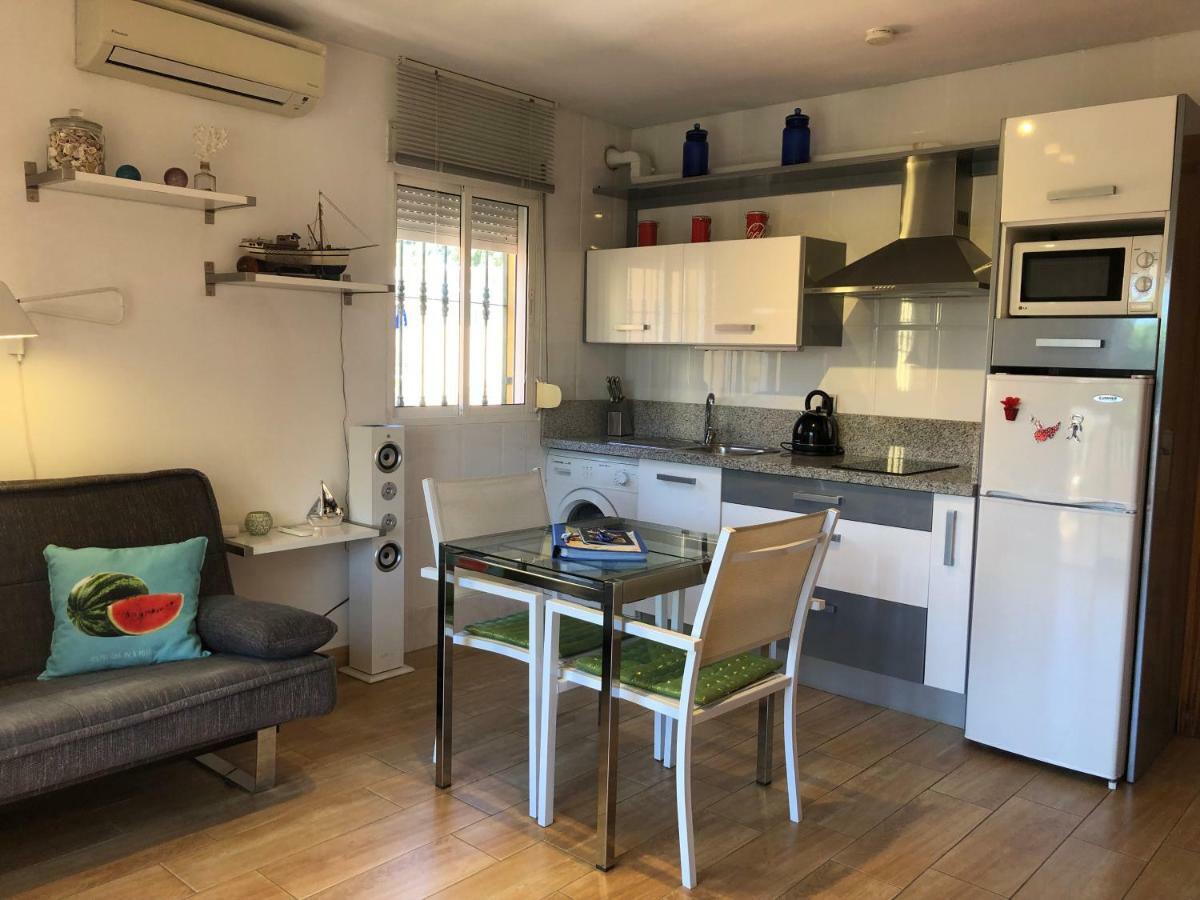 Aunt Antonia Beach House Малага Екстериор снимка
