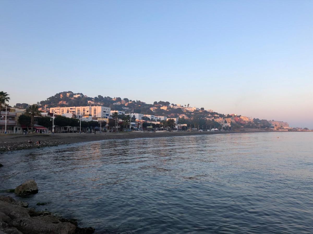 Aunt Antonia Beach House Малага Екстериор снимка